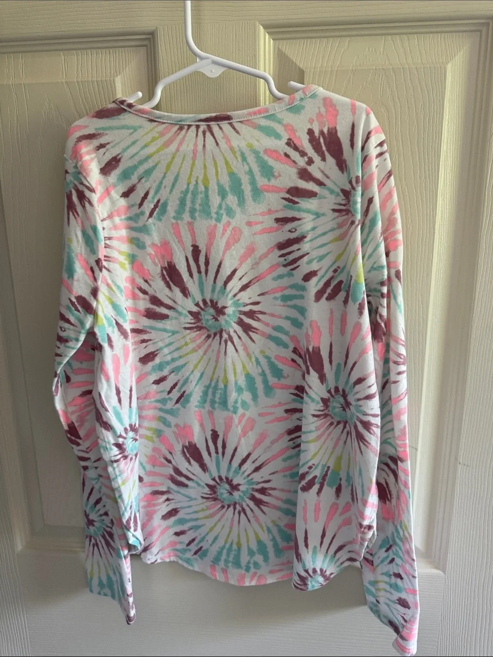 SO Pastel Tie-Dye Long Sleeve Top in Pink, Teal & Maroon